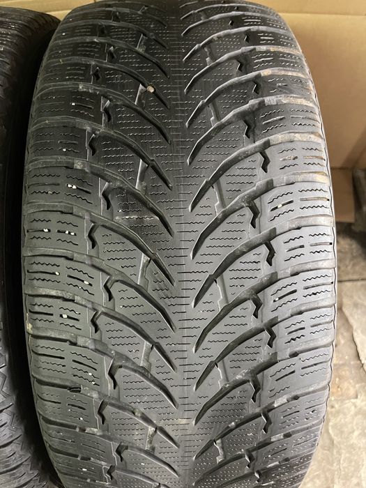 255/45/R20 Nokian WR SUV 4