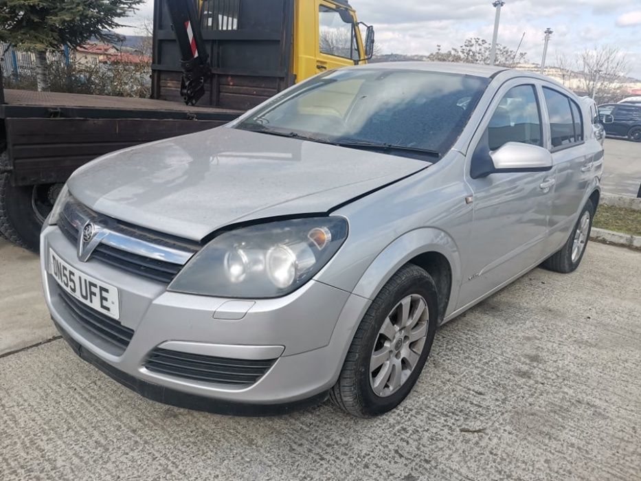 Opel Astra H 1.8 16v Автоматик НА ЧАСТИ
