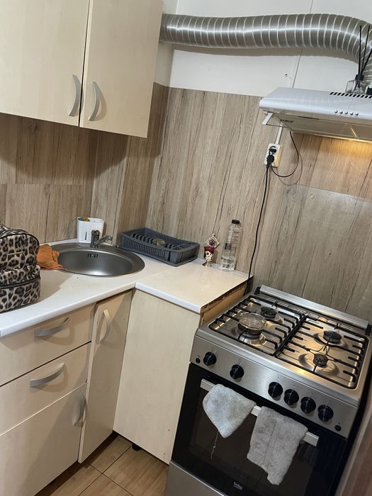 Inchiriez garsoniera