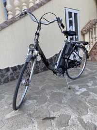 Vând bicicleta electrică asistata cu motor Sparta