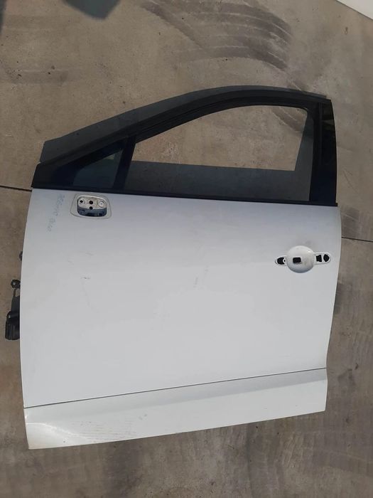 usa portiera stanga fata  renault scenic 3 jzo 2010