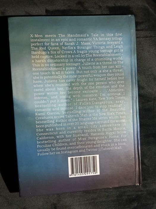 Shatter Me — Tahereh Mafi