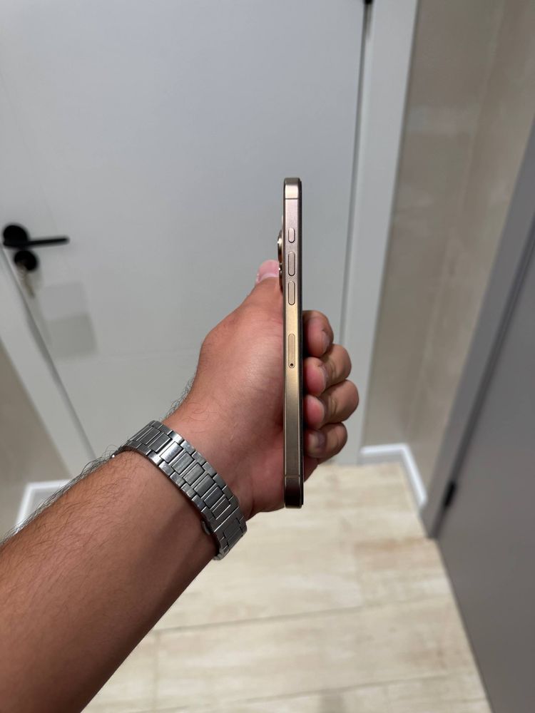 Iphone 16 pro max 256gb 95%