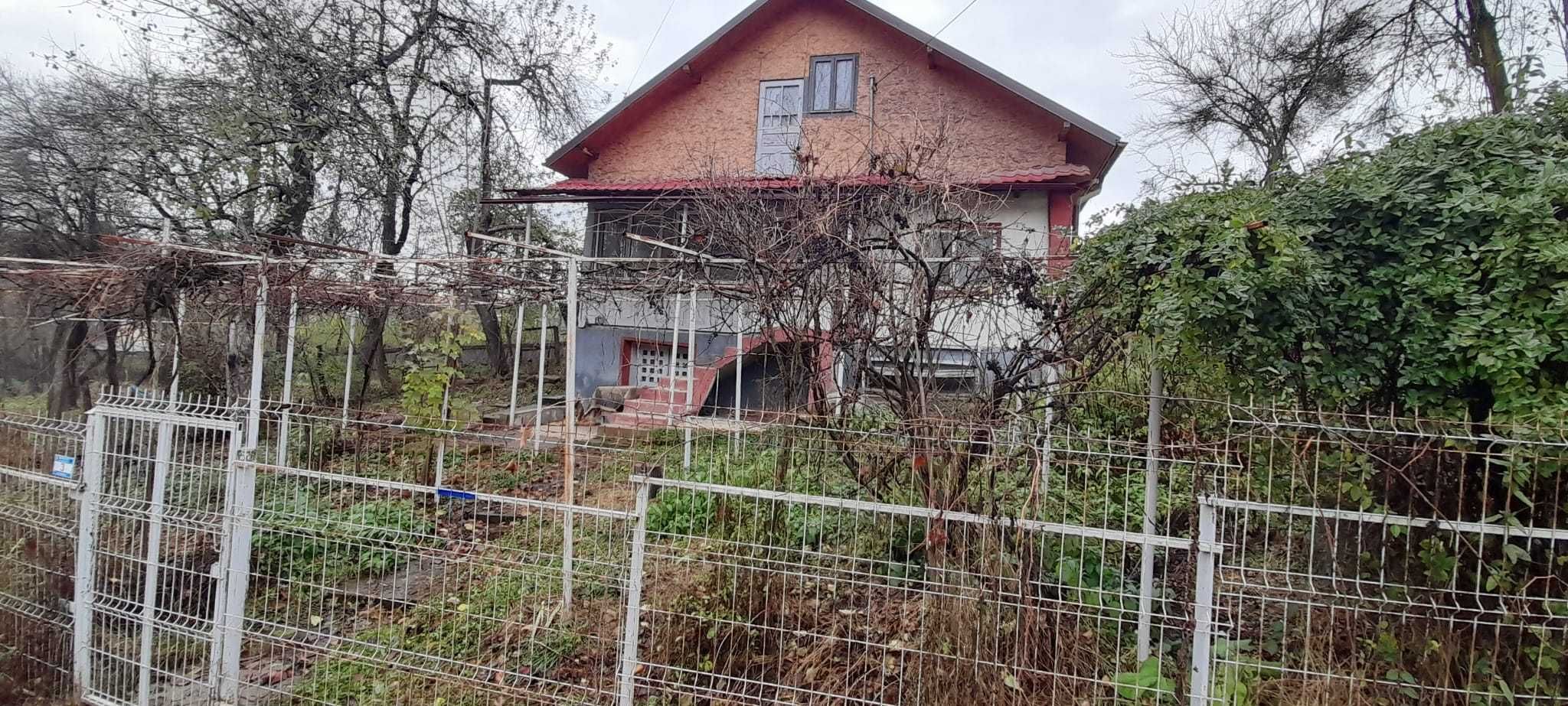 Casa teren si anexe Mateesti , Valcea