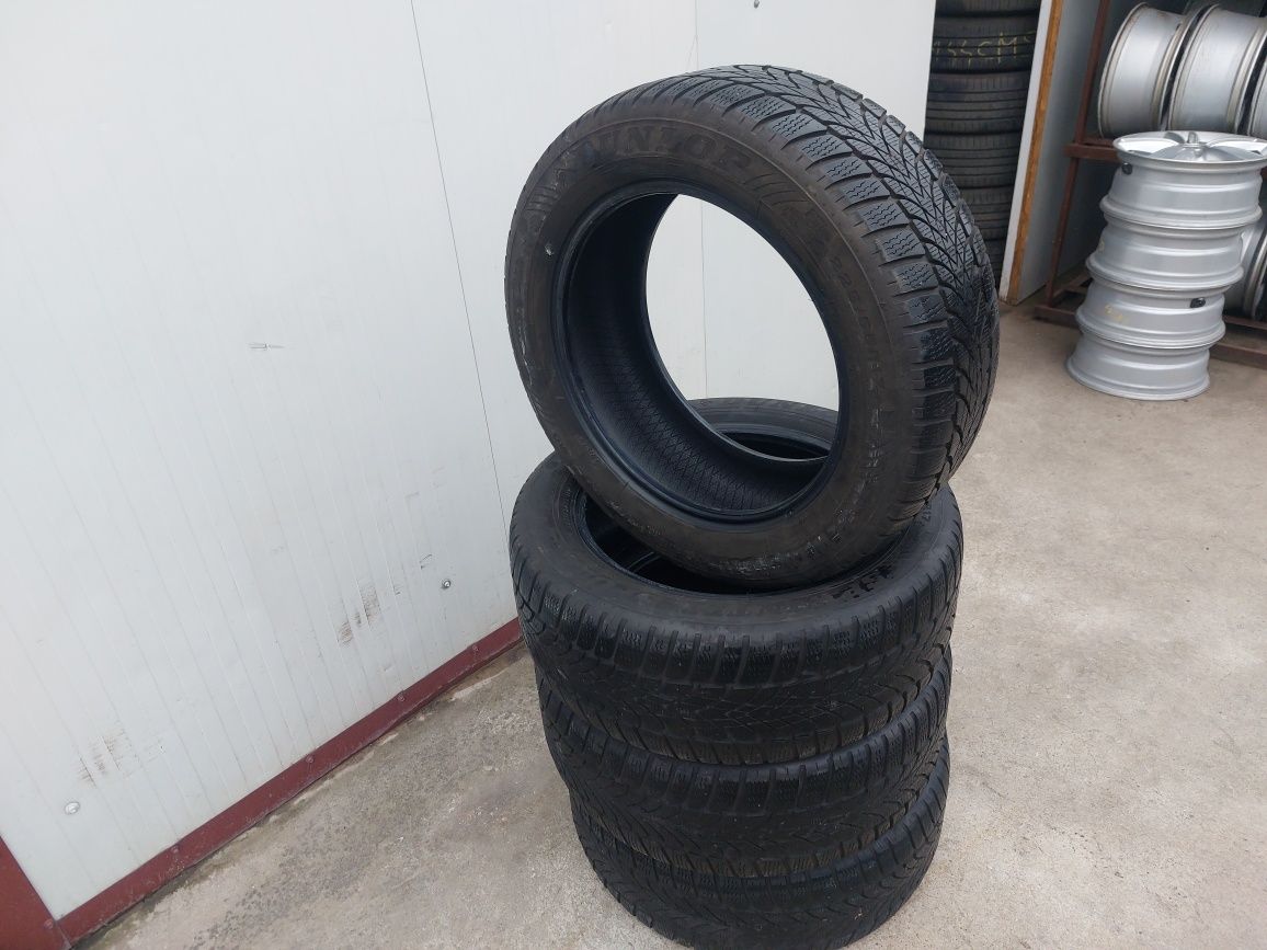 125 lei bucata! Set anvelope M+S/IARNA 225 55 17 Dunlop