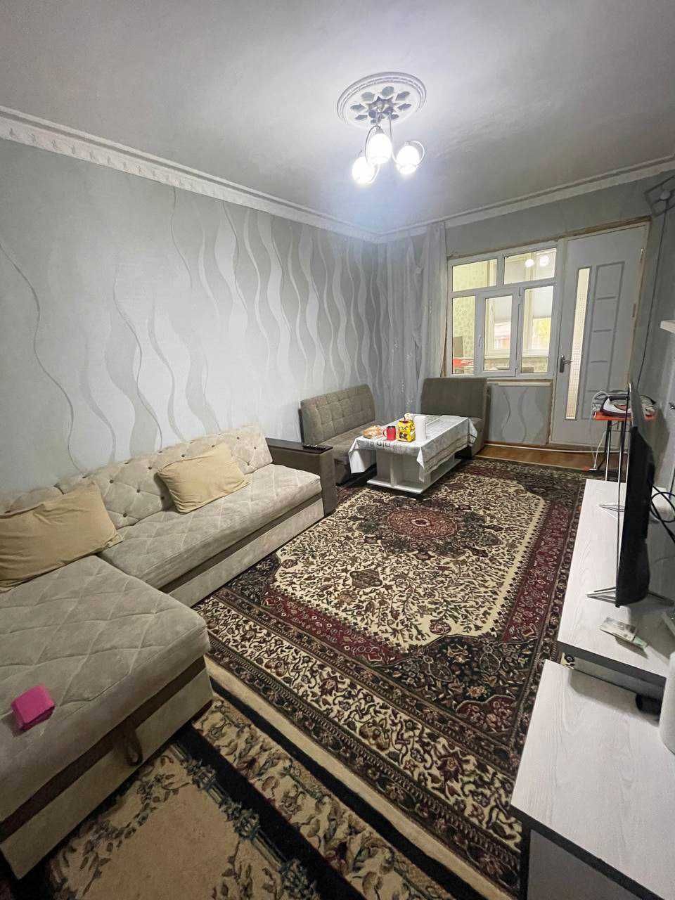 9-кварталда кизларга ва аёлларга без маклер М.Улугбек метро якин
