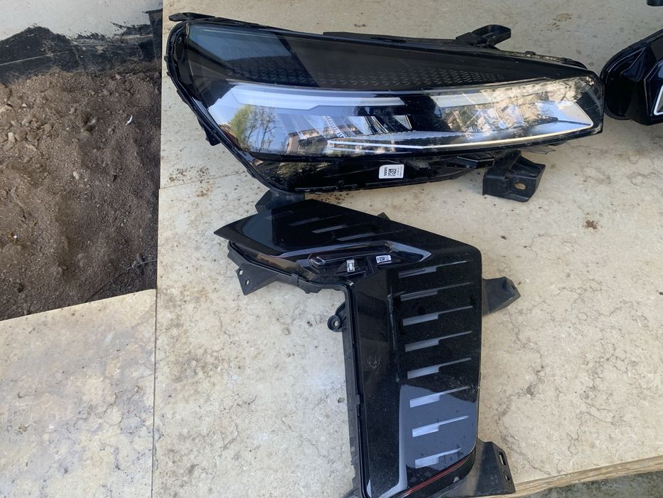 Daylight dreapta/stanga Renault Clio 5 V facelift led an 2024/2025