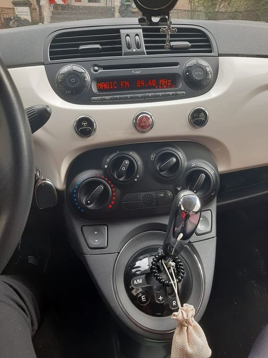 Vând Fiat 500 Cabrio
