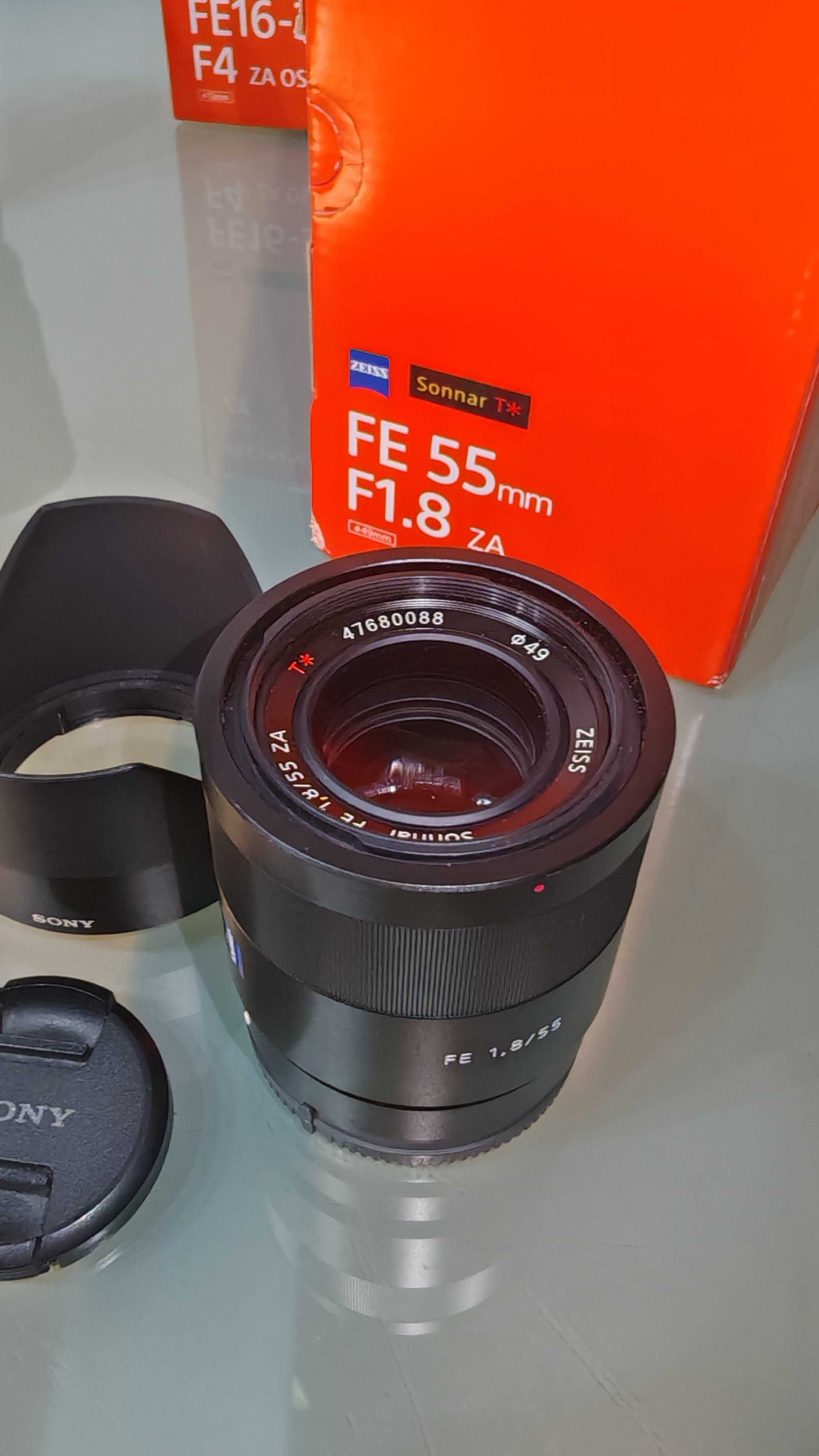 Vând obiectiv foto Sony FE 55mm F1.8 Sonnar T Mirrorless Zeiss