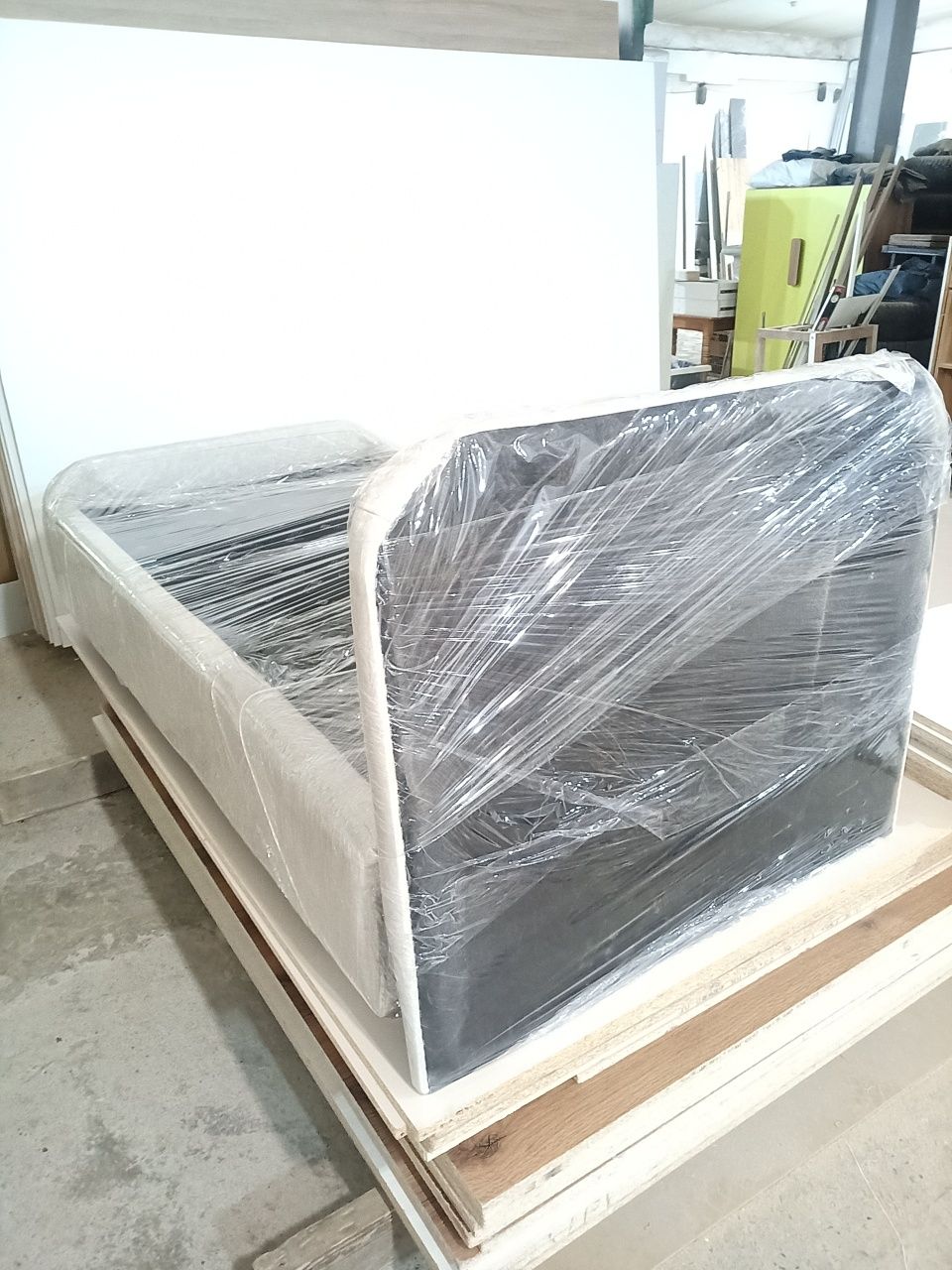 Продам кровать 160 х 80