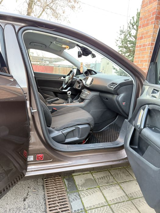 Peugeot 308 SW 1.6 HDI 2015 An 2015 Unic Proprietar în RO
