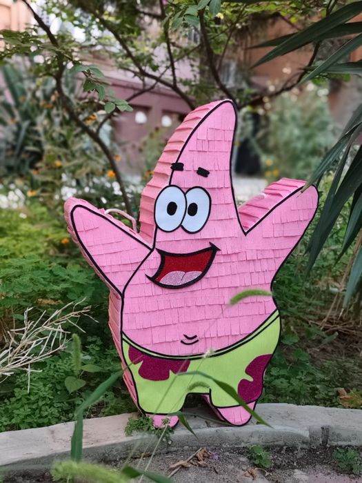 Яркие пиньяты  ручной работы