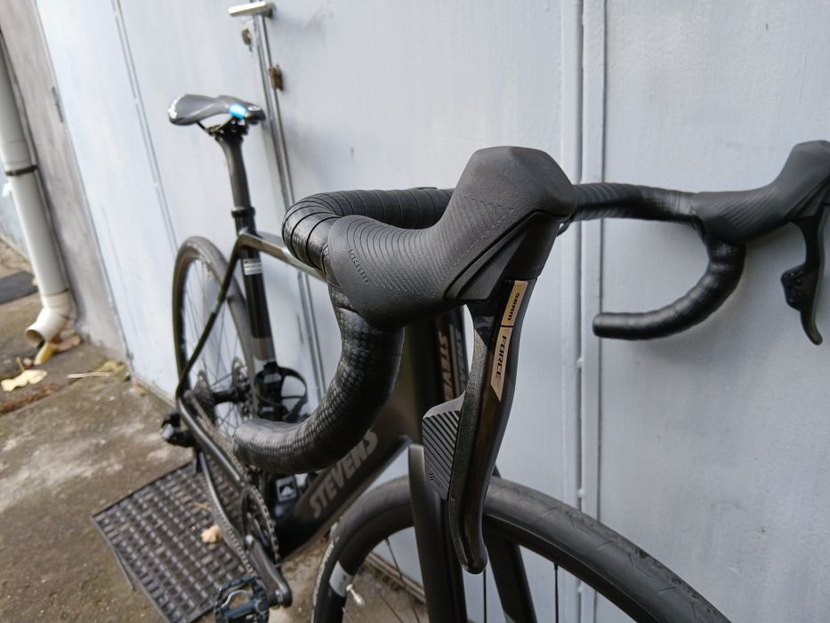 Cursiera Carbon 2 x 12 viteze Sram Force AXS an 2025