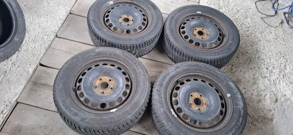 215 60 16 jante VW Hankook
