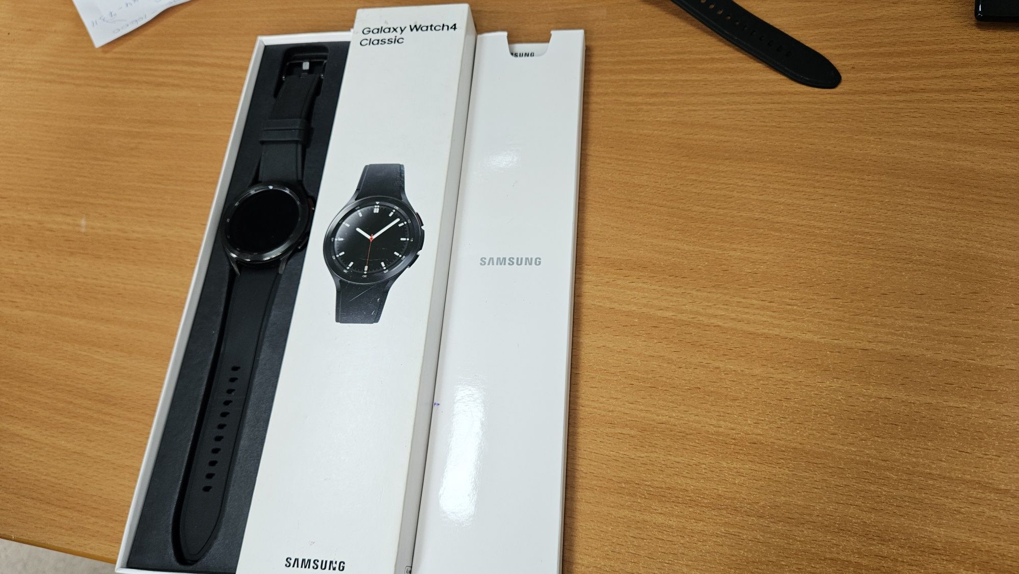 Смарт часы Galaxy watch4 classic