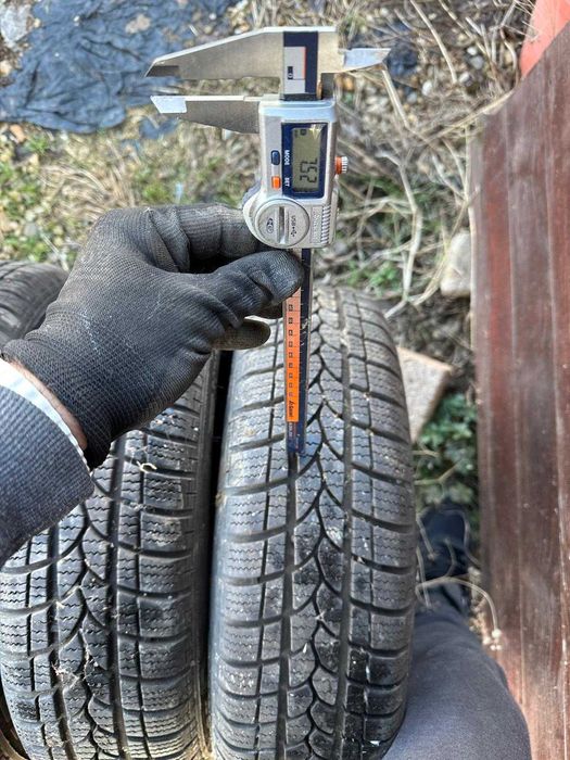 Roti iarna vw polo skoda fabia 14 cauciucuri perfecte 165/70 R14