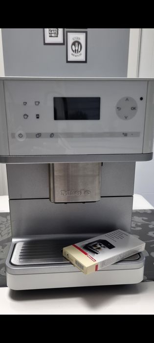 Espressor aparat cafea boabe Miele