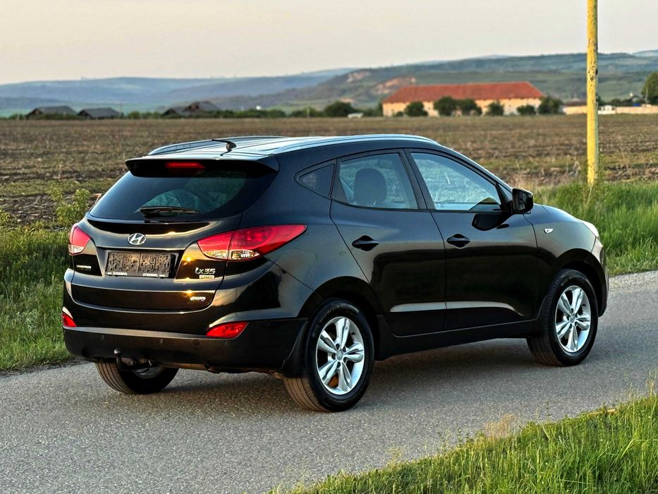 HYUNDAI IX35 2.0 D 4x4 EURO 5 Impecabil Adus recent !