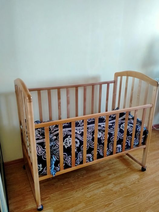 Детский манеж из 100% дерева.