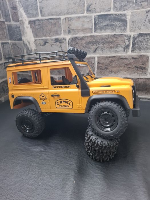 Masinuta Land Rover Defender - 4x4 - Telecomanda