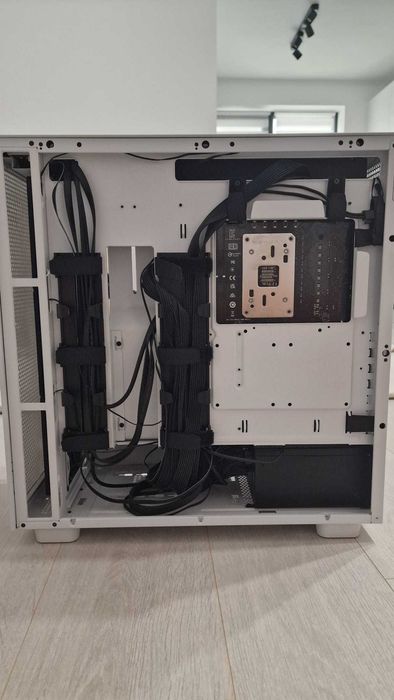 PC High-End RTX 4090 + Ryzen 7800X3D | 64GB DDR5 | 1TB NVMe | 1200W