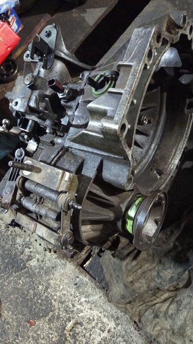 Автозапчасти коробка