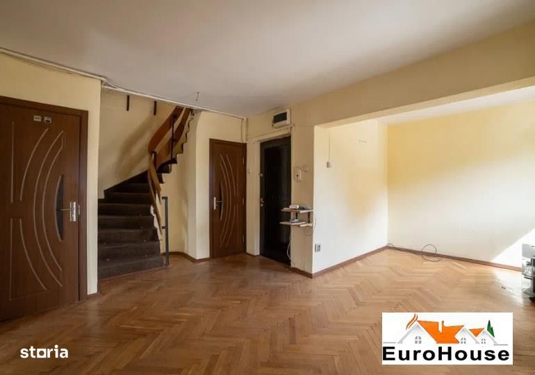 Apartament cu 4 camere de vanzare in Alba Iulia