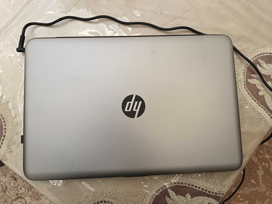 Notebook sotiladi