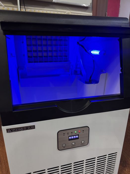 Напольный ледогенаратор льдогенератор