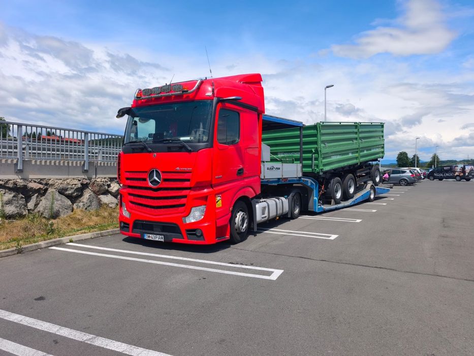 Inchiriem trailer pentru transport cap tractor si utilaje