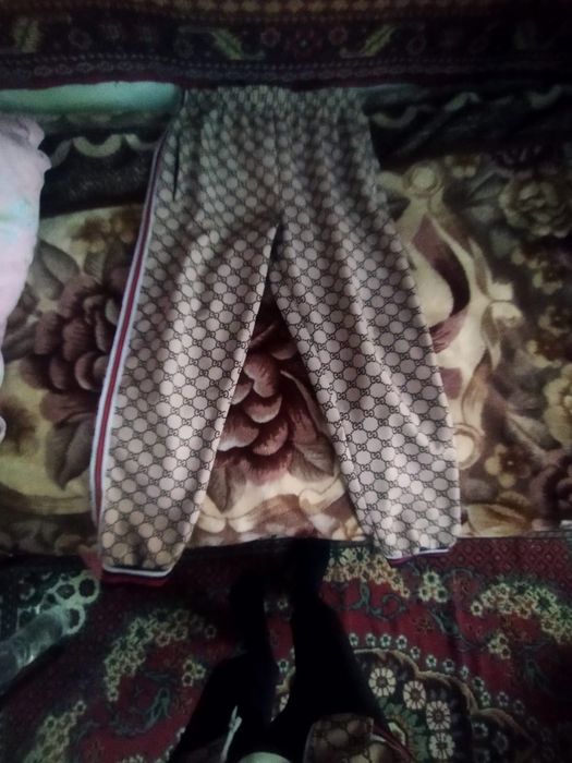 Продаю костюм от Гуччи