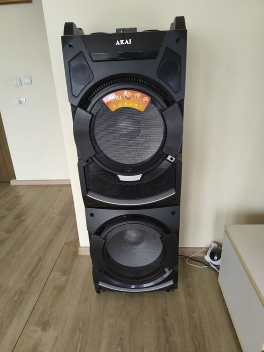 Boxa Akai nefolosită