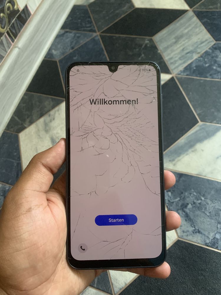 Продавам Samsung Galaxy A16 5g Заключен