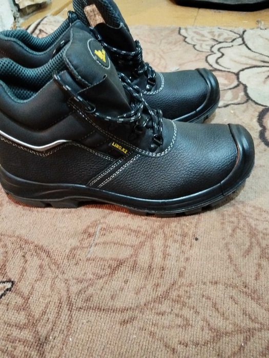 Продам обувь большой размер