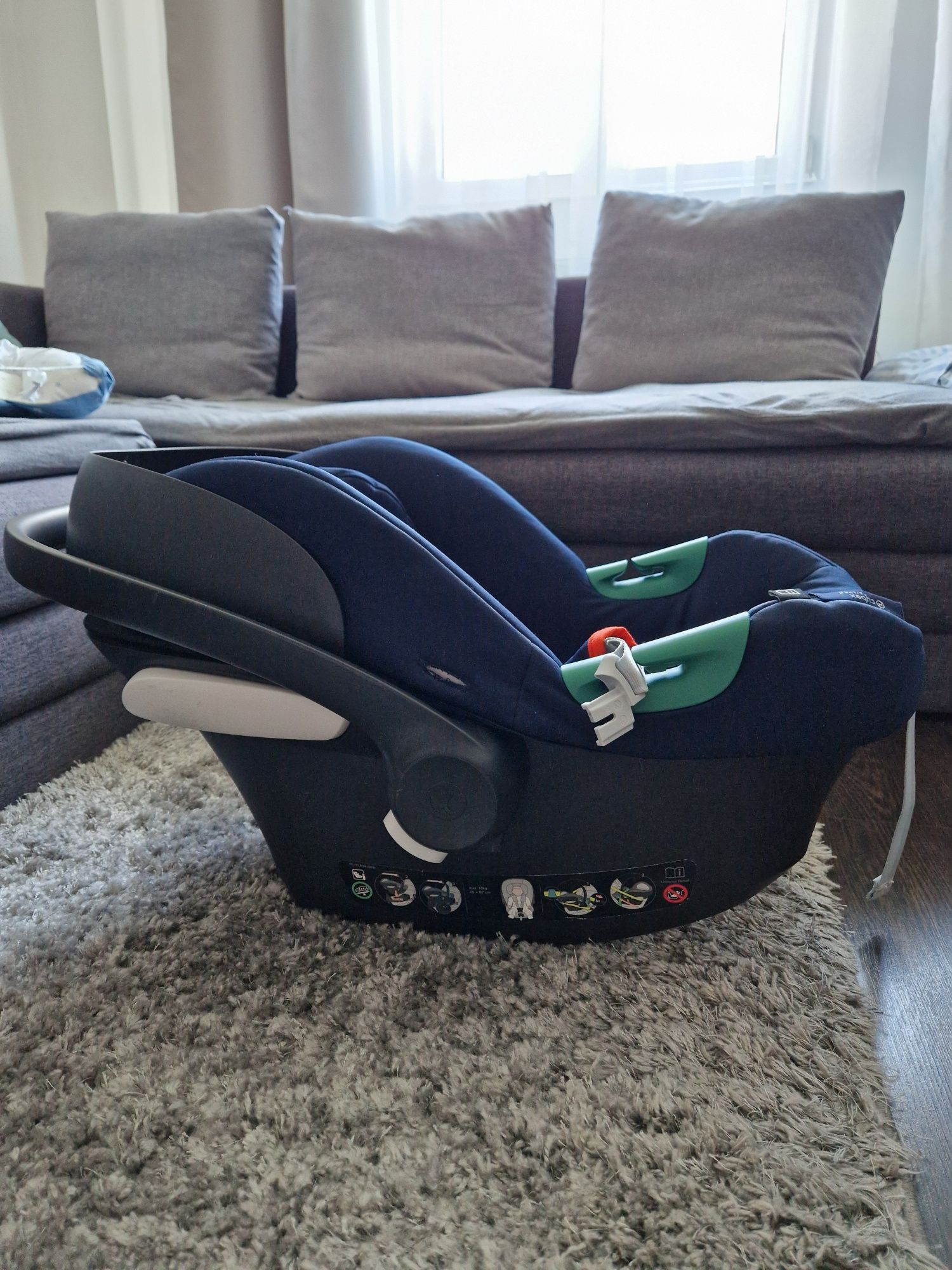 Scoica Cybex Aton B2 i-Size + baza ISOFIX