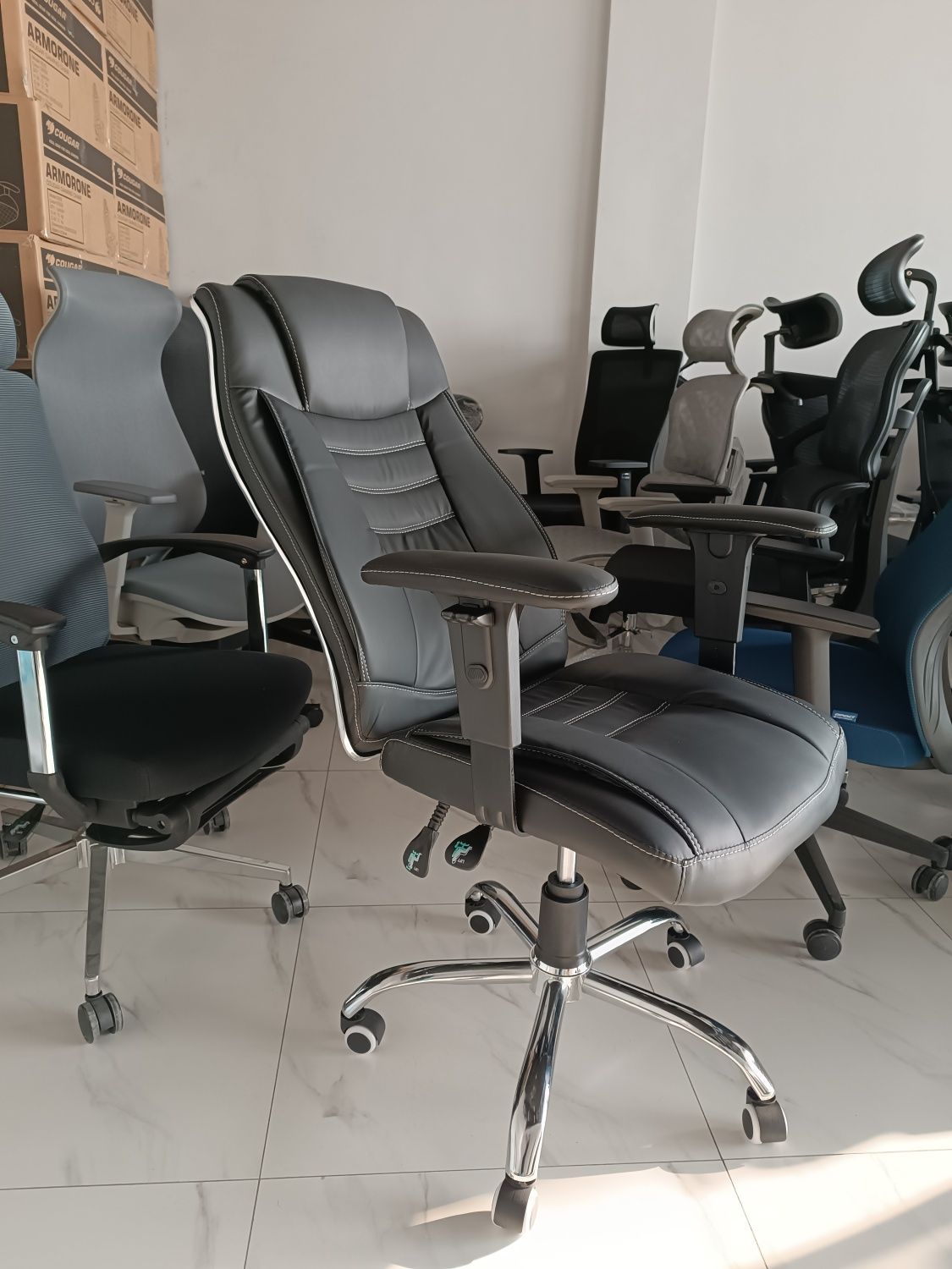 Ofis va honadoningiz uchun KRESLA A065