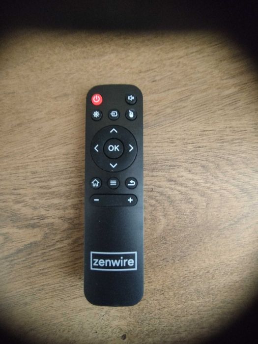 Проектор Zewire r1