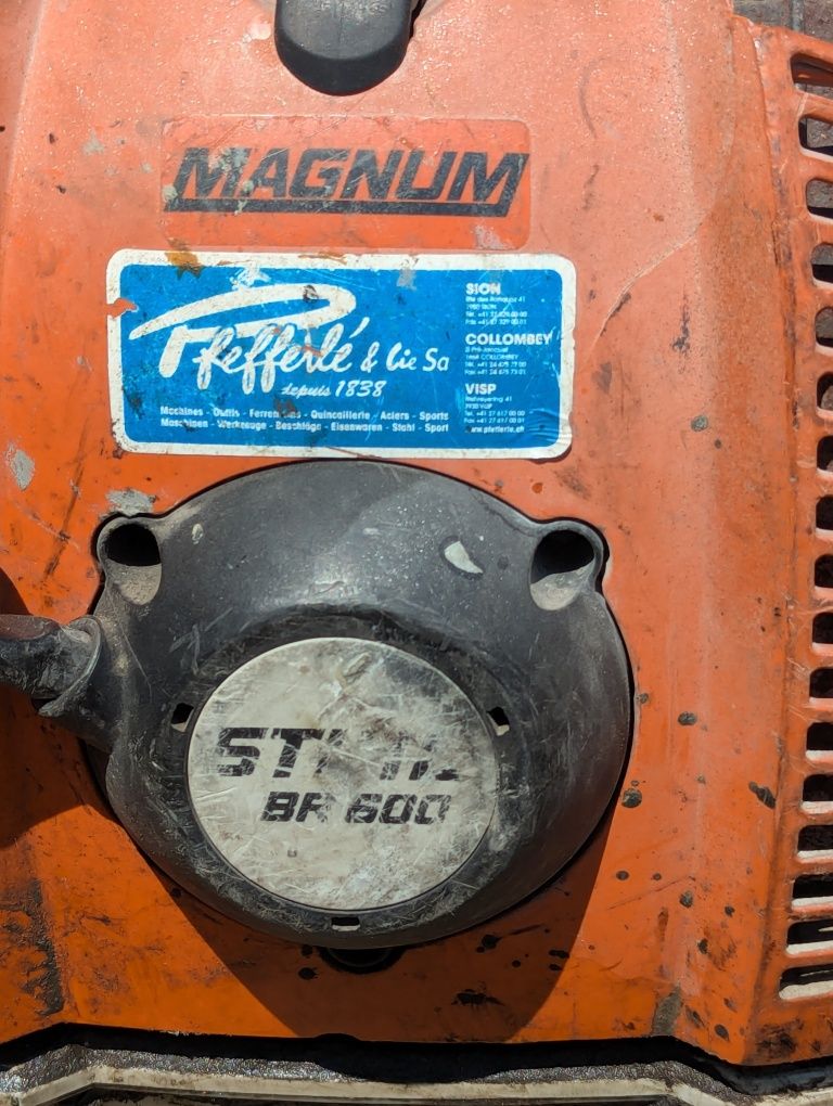 Продавам духалка STIHL BR 600