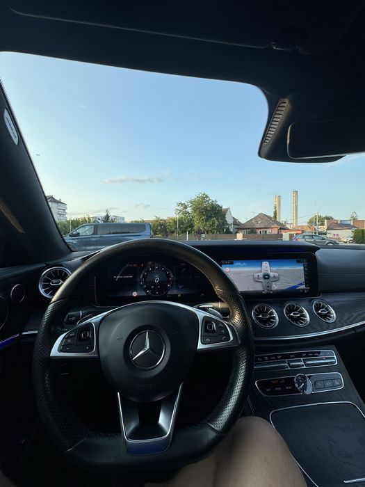 Mercedes e 300 coupe / Display cockpit/ 2018 / impecabila