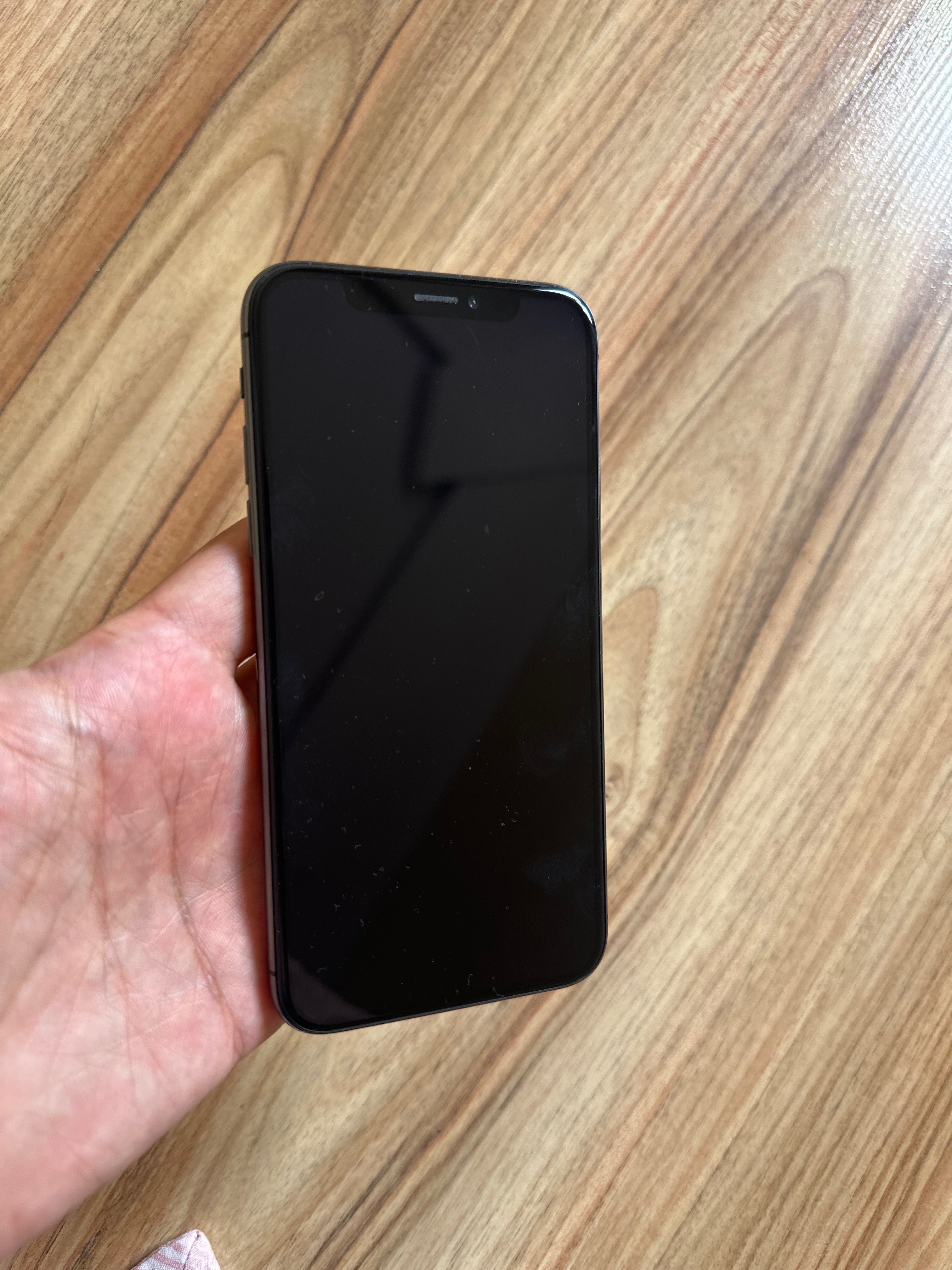 Iphone XS qora ideal