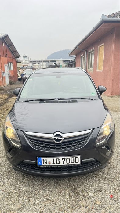 Opel zafira 2012 . 7 locuri