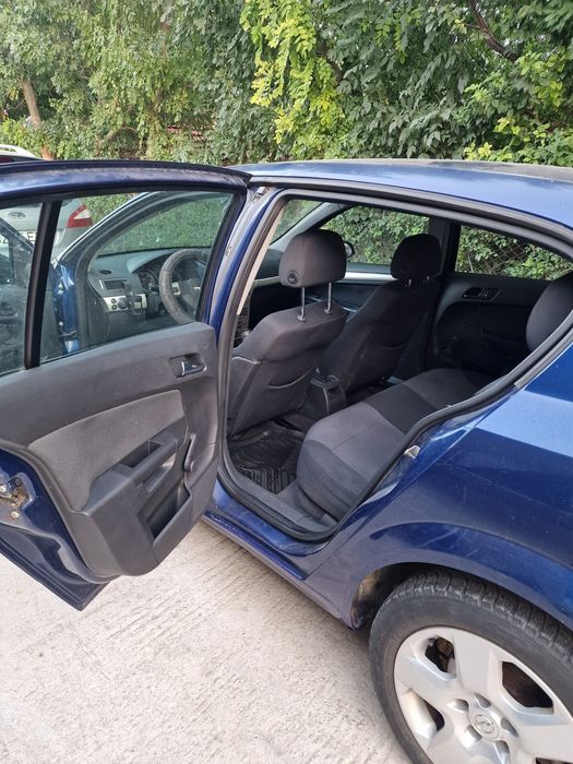 Vând Opel Astra H