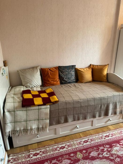 Мебель кровать хорошего качества