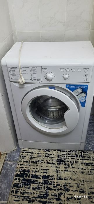 Стиральная машинка Indesit