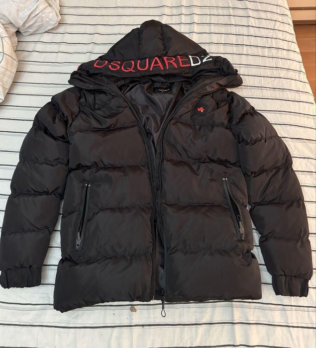 Зимно Яке DSQUARED2 размер M омалено