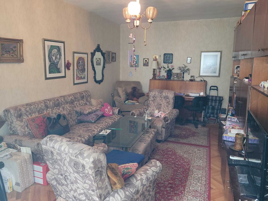 Продава се Тристаен апартамент в София, Изток - 72 кв.м за 3612 €/кв.м - Снимка #1