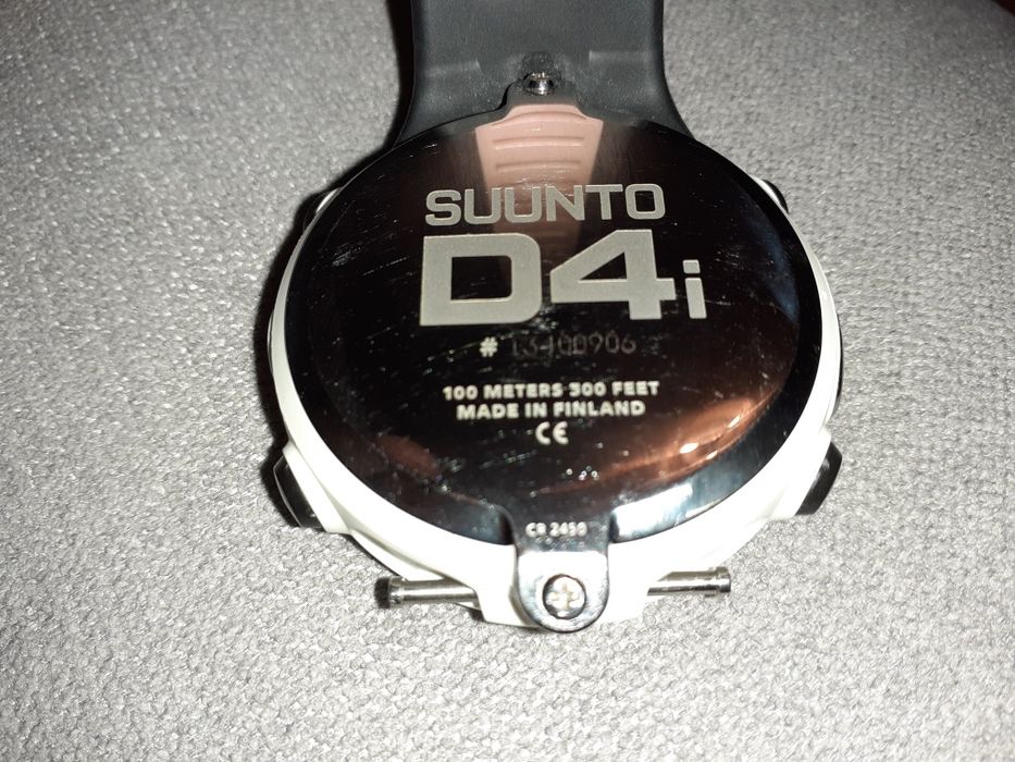 Ceas Suunto D 4 i scufundare.