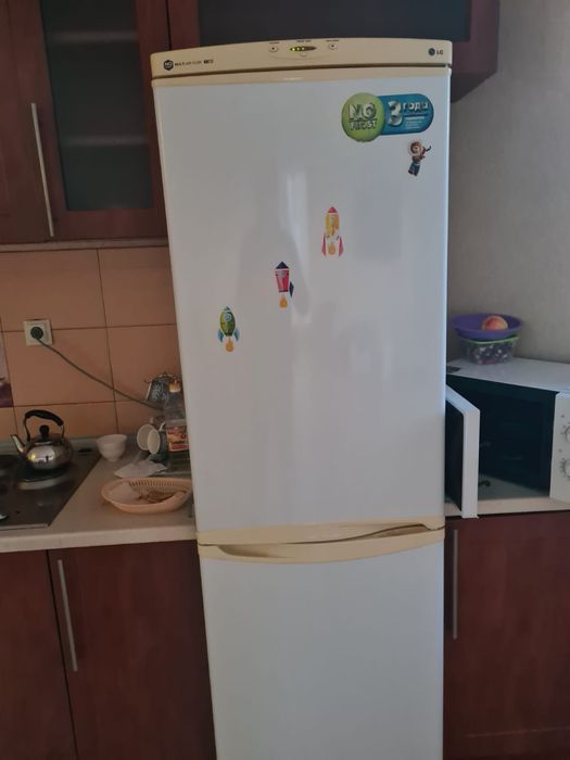 Срочно продам холодильник