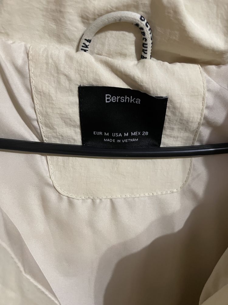 Дамско яке  Bershka