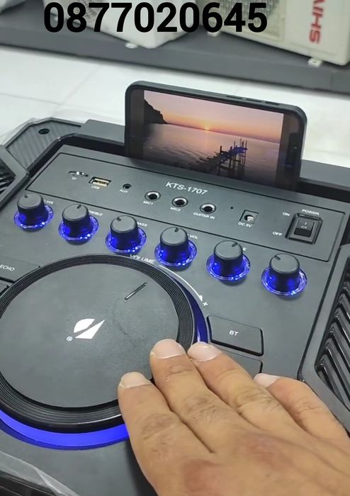 Караоке тонколона 2 х 10 инча KTS 1707 с 2 микрофона